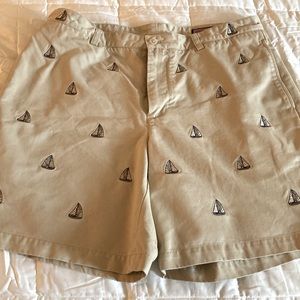 Vineyard Vines, 7” embroidered men’s shorts 36” waist